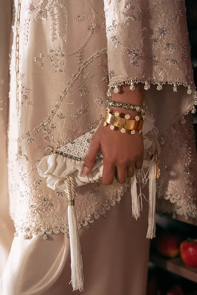 Rhea - Prettily Suffuse