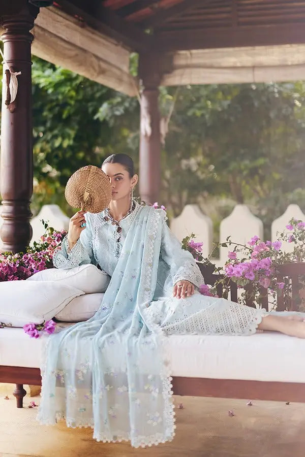 Zarina - Prettily Suffuse