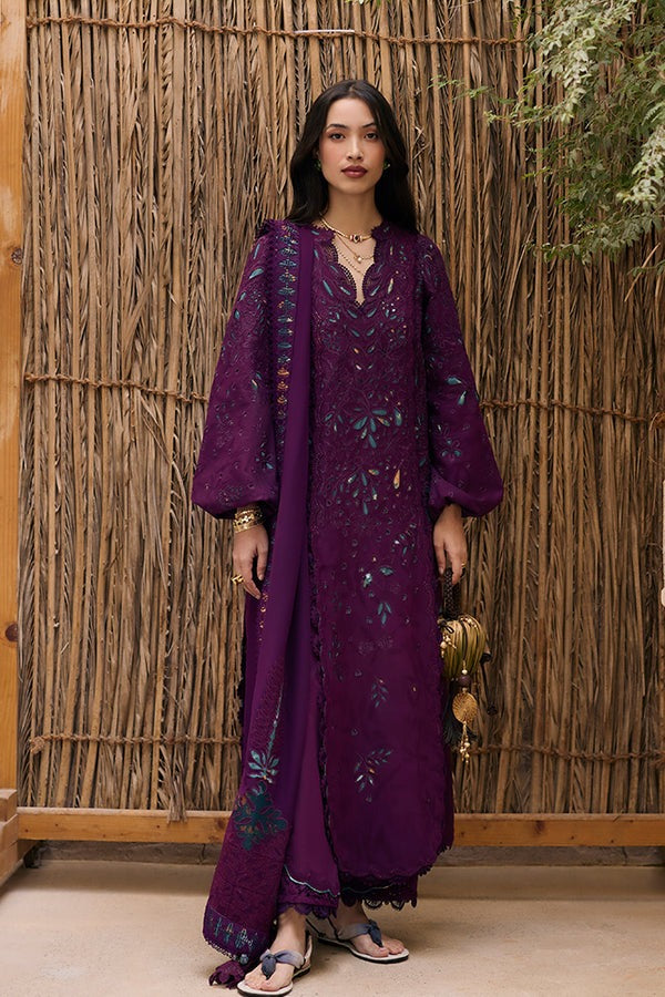 Nayra Prettily Suffuse